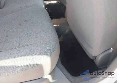 2001 Subaru Forester L из США, поврежденный, VIN JF1SF63531G706802